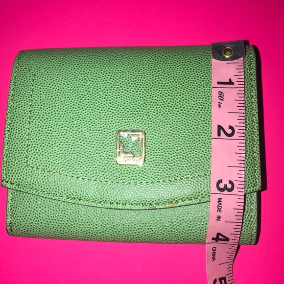 LODIS WALLET!! - Picture 6 of 7